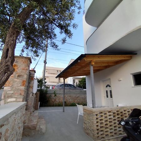 M&J Home Εξαμίλιο Εξωτερικό φωτογραφία