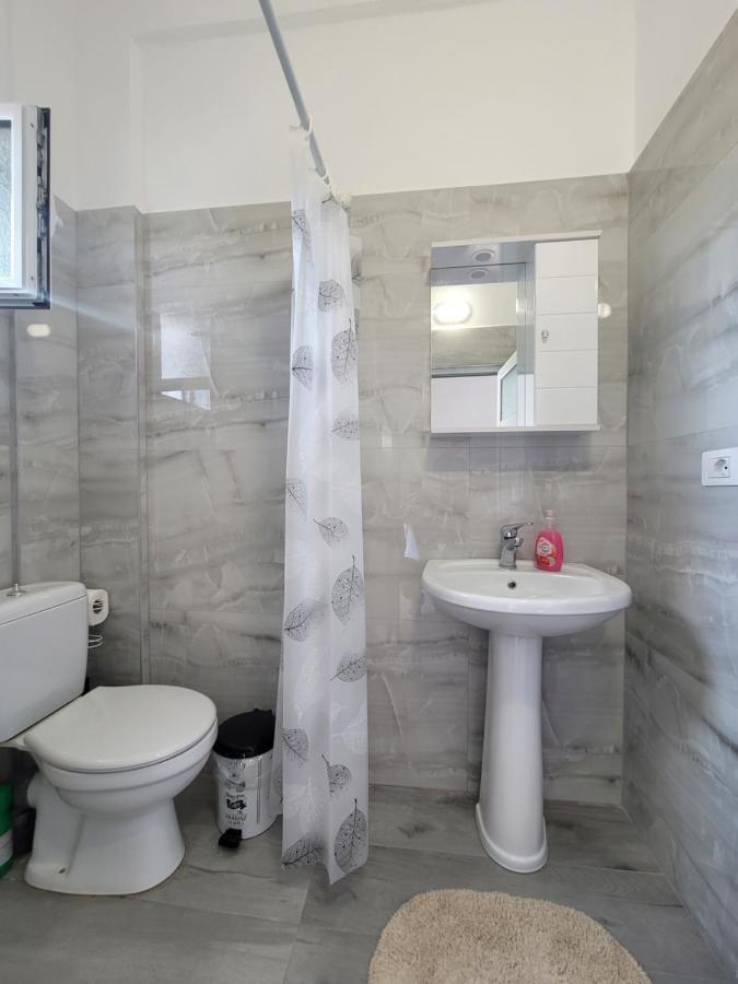 M&J Home Εξαμίλιο Εξωτερικό φωτογραφία
