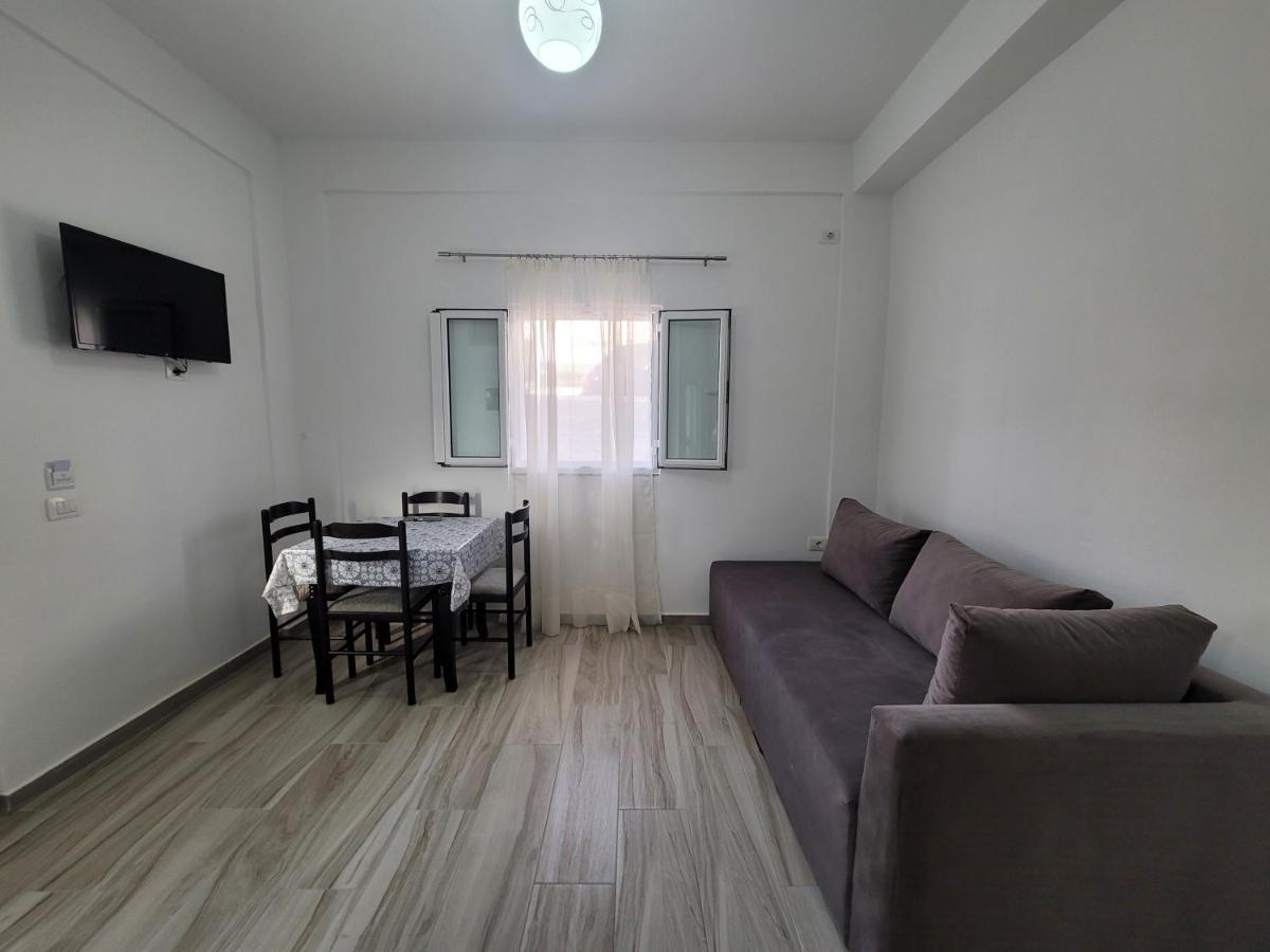 M&J Home Εξαμίλιο Εξωτερικό φωτογραφία