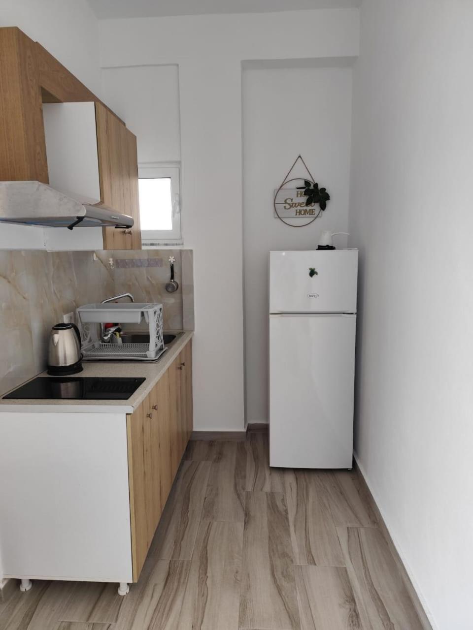 M&J Home Εξαμίλιο Εξωτερικό φωτογραφία