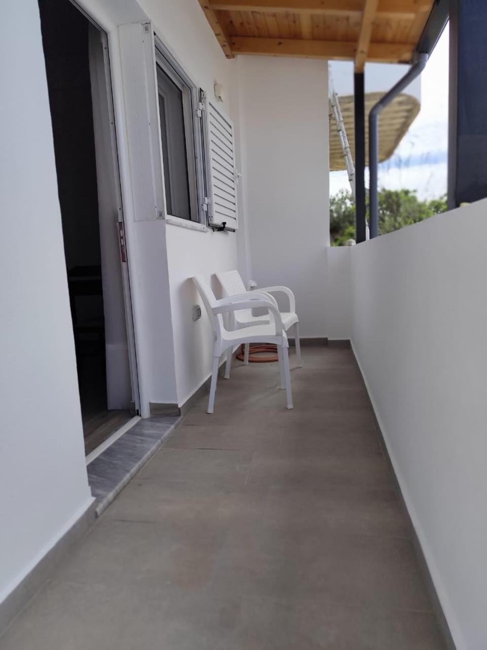 M&J Home Εξαμίλιο Εξωτερικό φωτογραφία